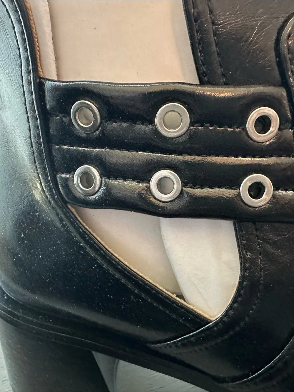 Steve Madden “Gatewood” Black Leather Cutout Ankle Booties with Buckle Straps